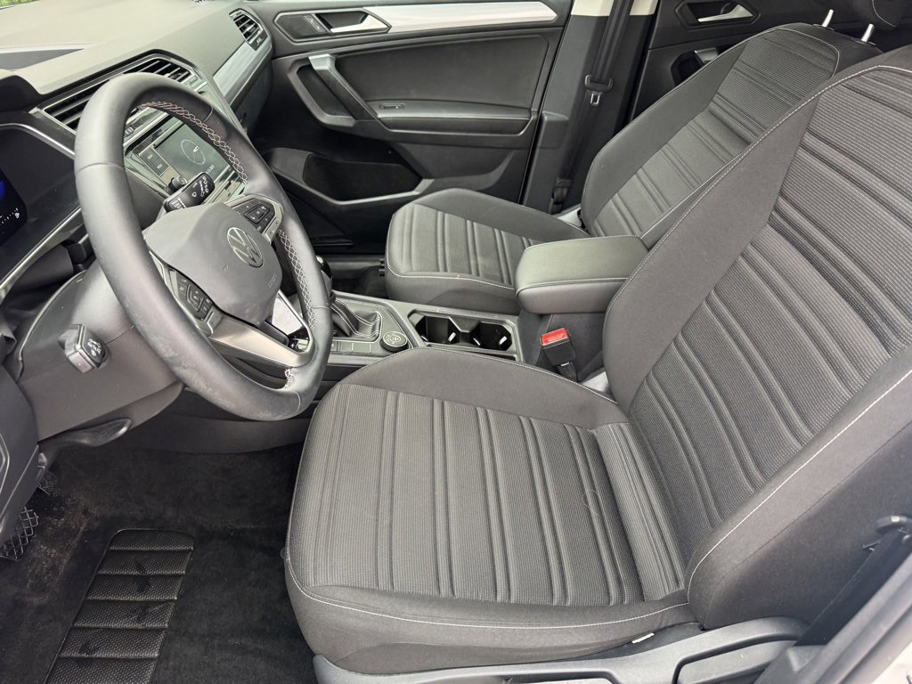 Used 2022 Volkswagen Tiguan S image 7