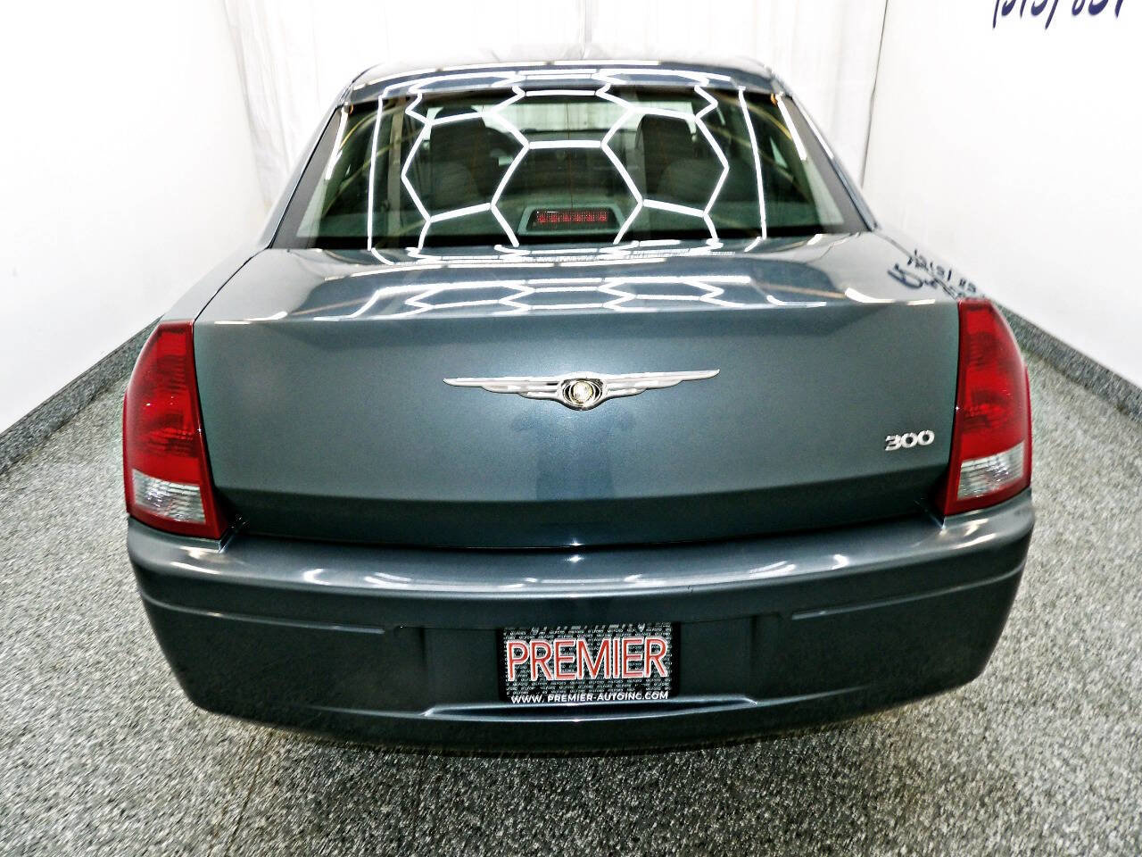 Used 2006 Chrysler 300 image 5