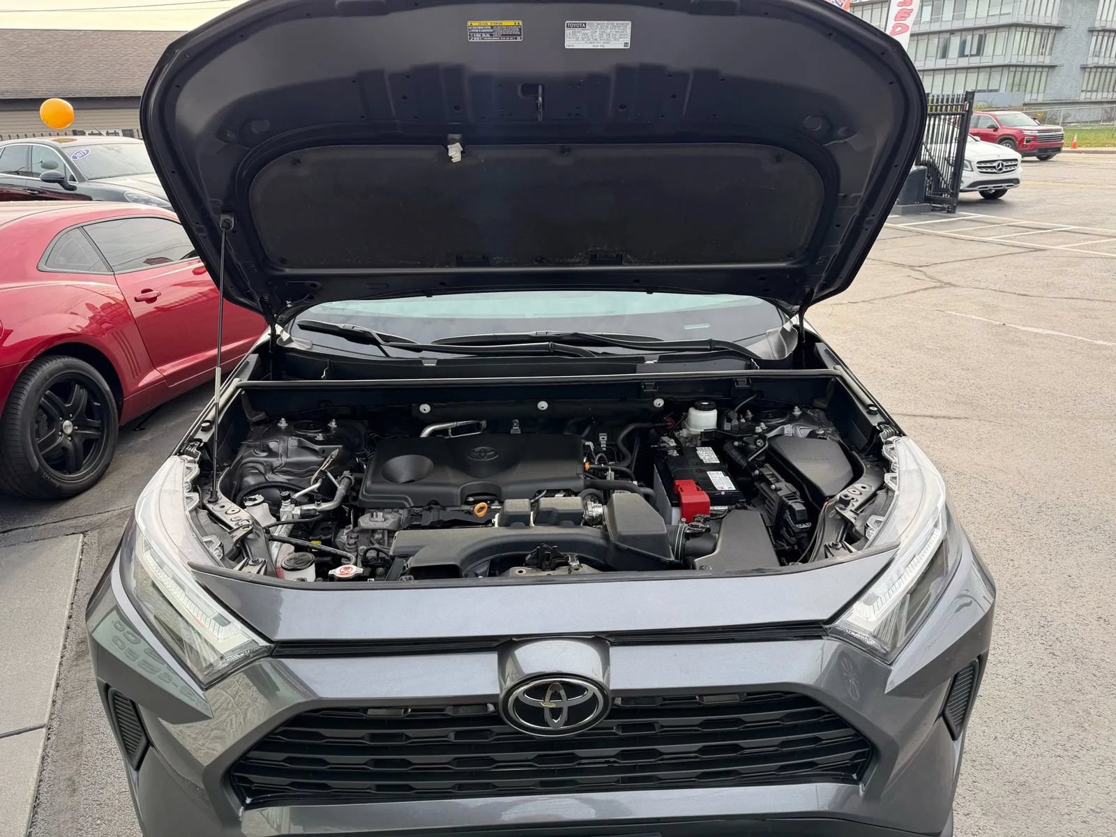 Used 2023 Toyota RAV4 XLE AWD/4WD image 30