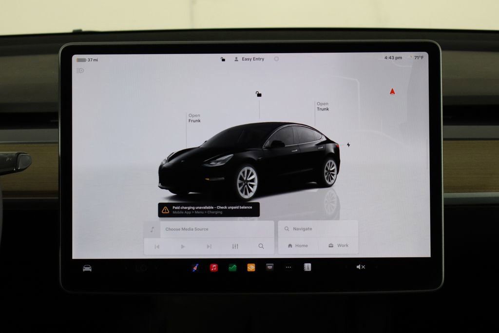 Used 2023 Tesla Model 3 Standard Range image 23