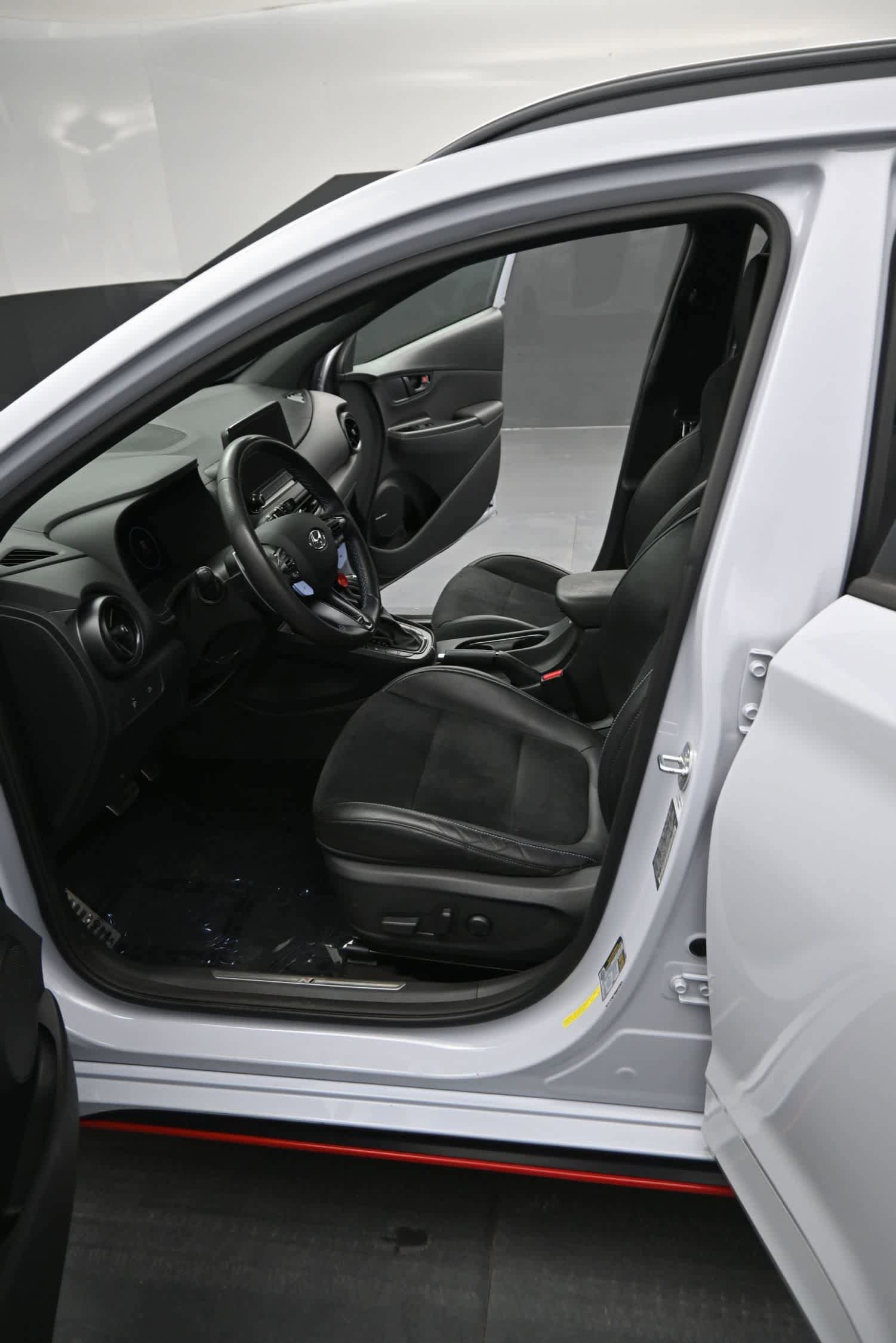 Used 2022 Hyundai Kona N FWD image 13
