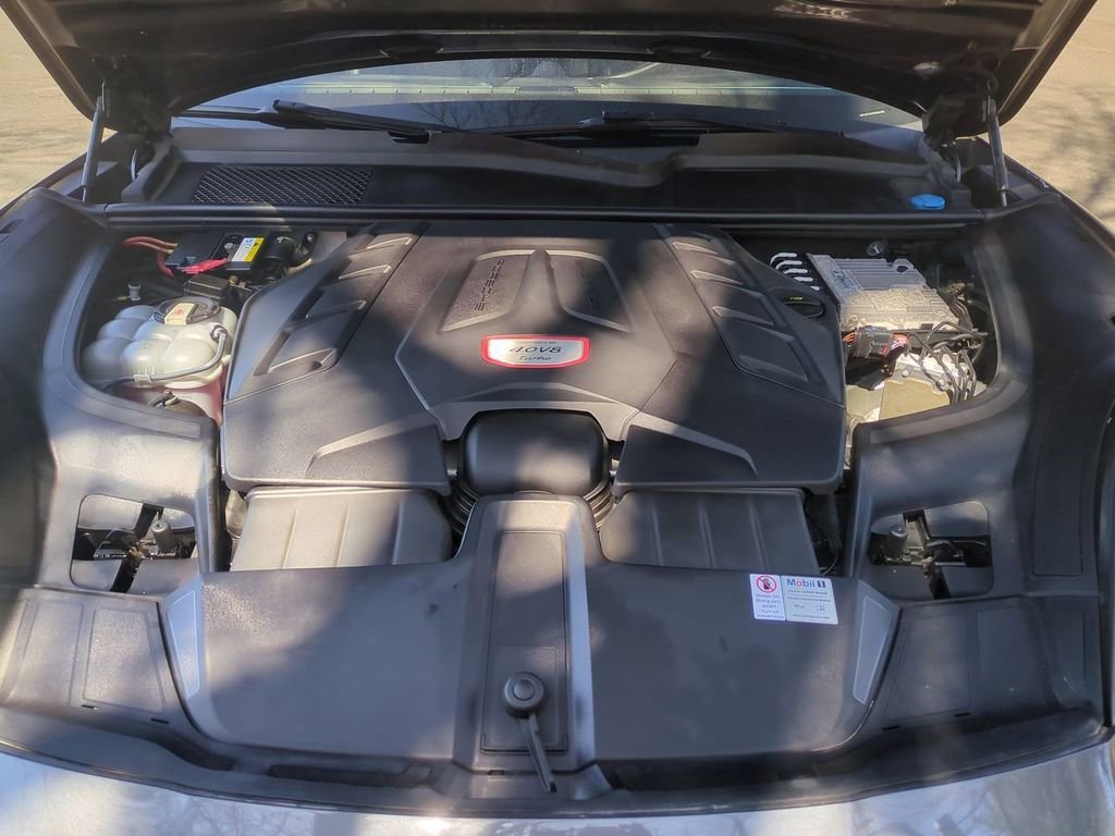 Used 2019 Porsche Cayenne Turbo AWD/4WD image 31