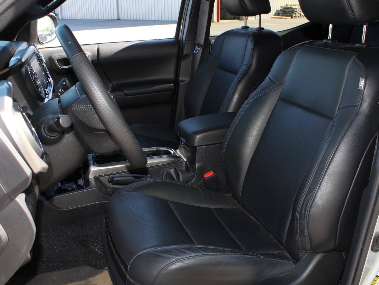Used 2023 Toyota Tacoma Limited AWD/4WD image 15