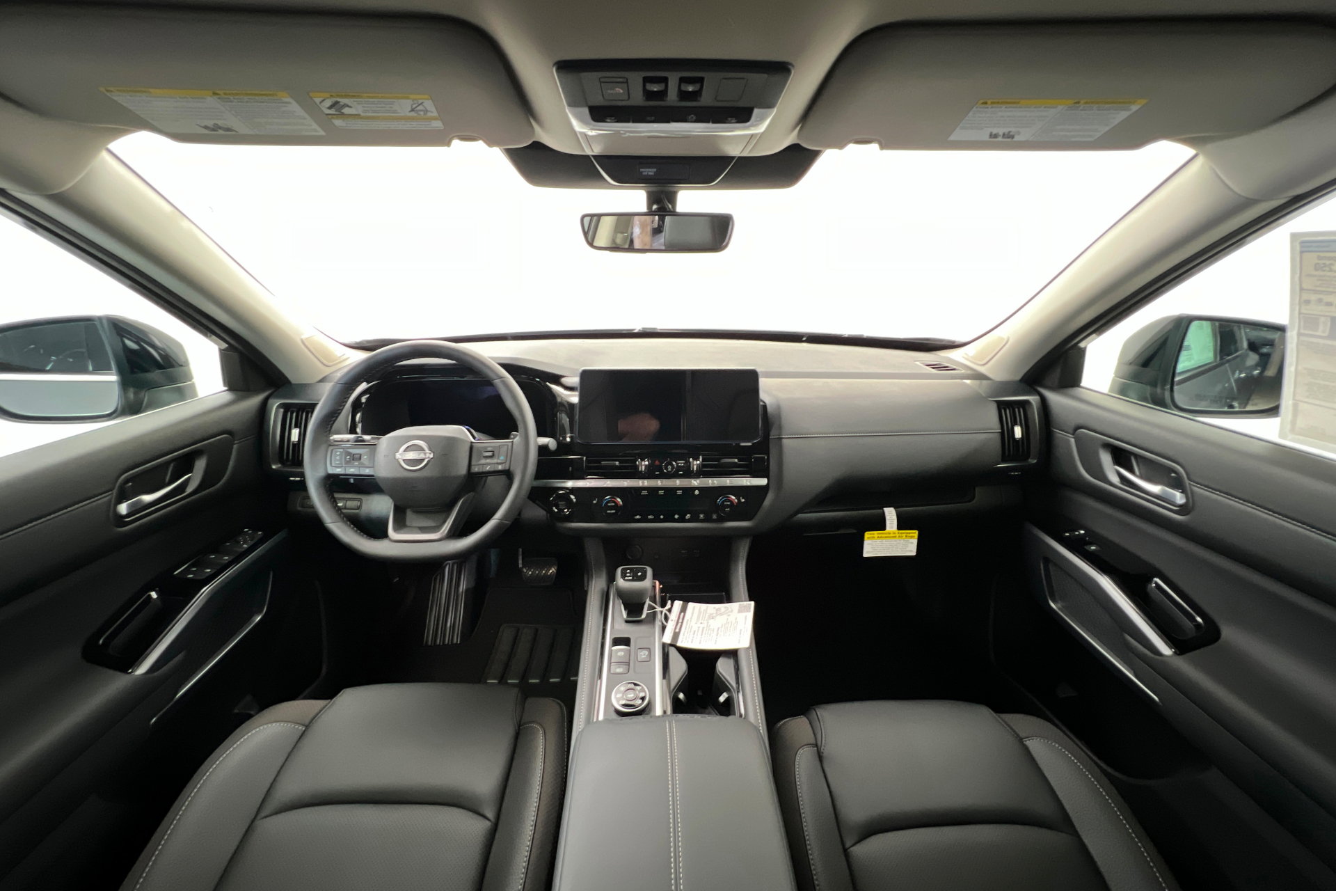 New 2026 Nissan Pathfinder SL image 9