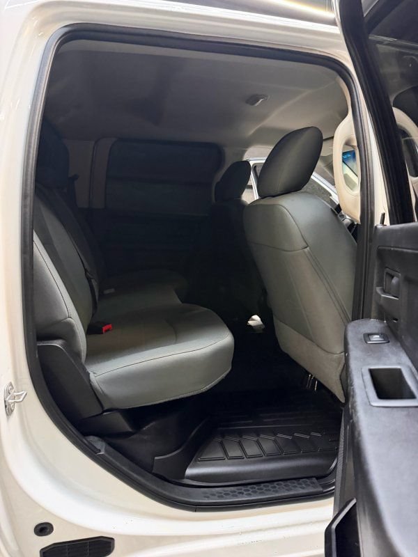Used 2017 RAM 2500 Tradesman w/ Chrome Appearance Group AWD/4WD image 14