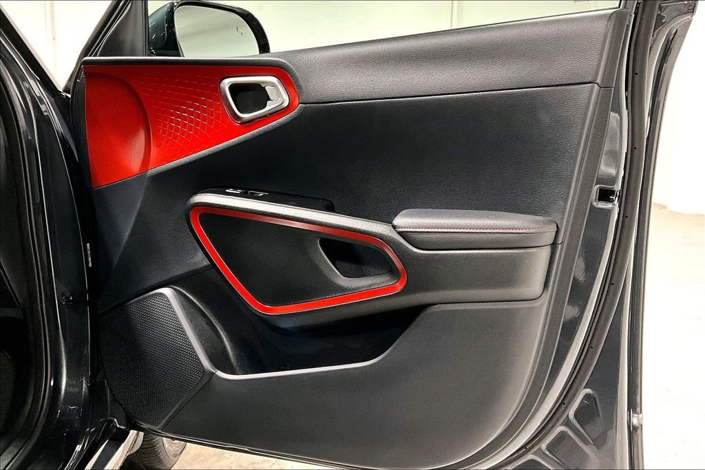 Used 2024 Kia Soul GT-Line image 23