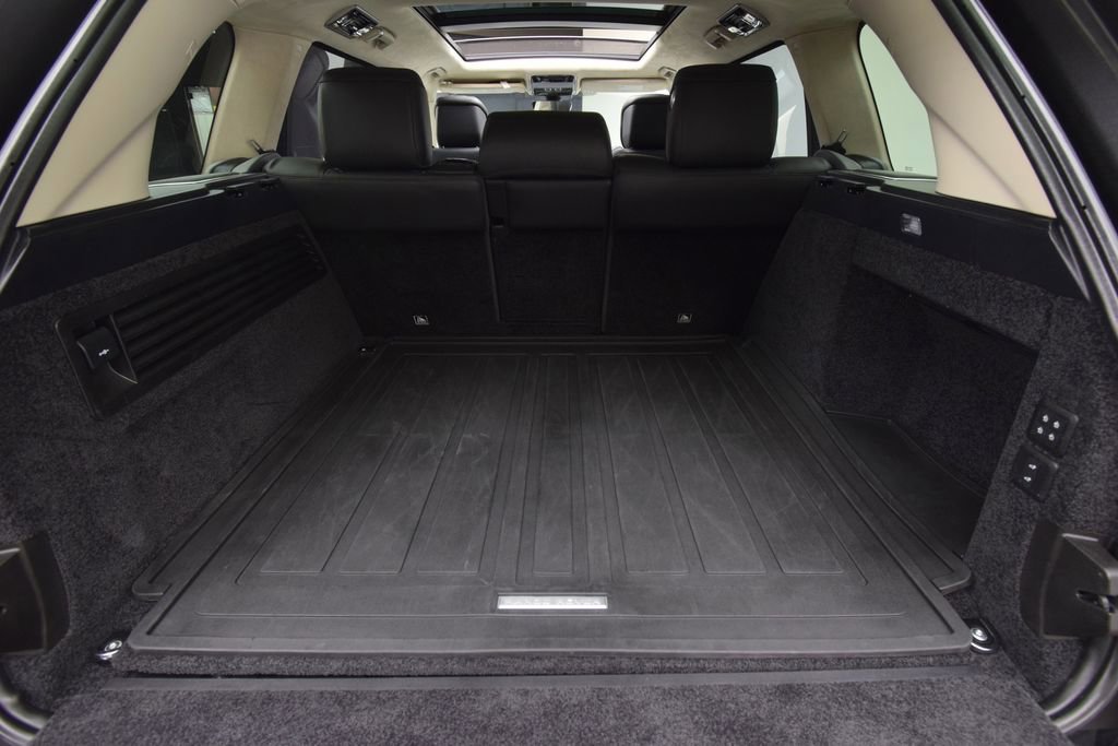 Used 2021 Land Rover Range Rover P525 Westminster Edition LWB image 30