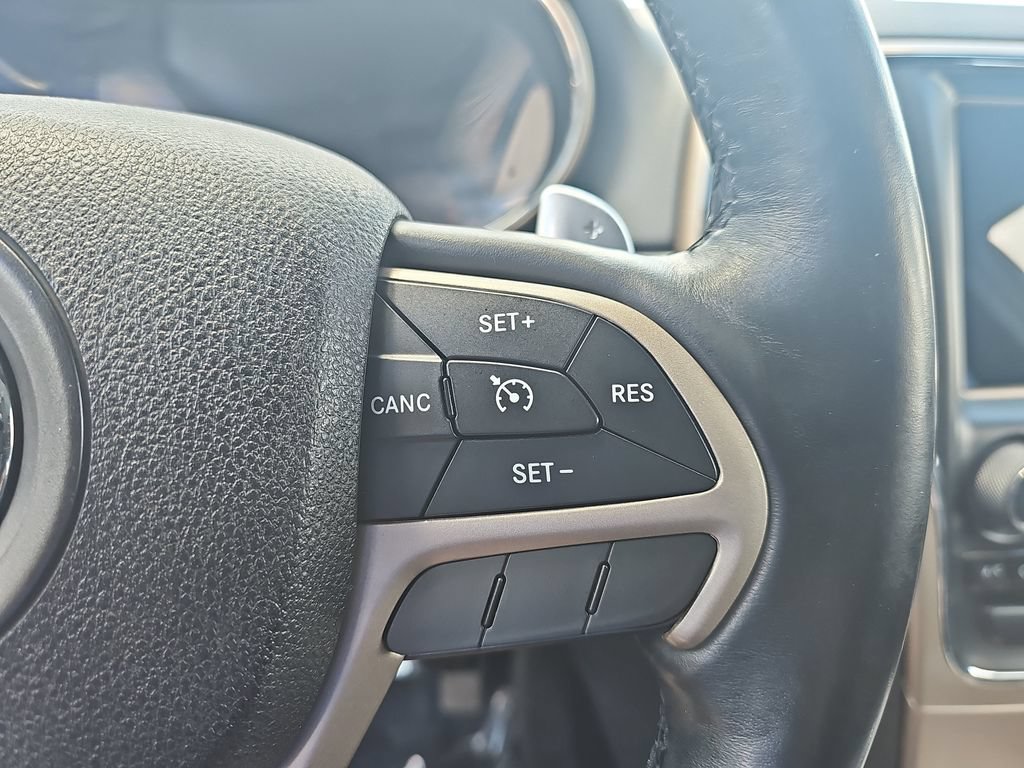 Used 2015 Jeep Grand Cherokee Limited AWD/4WD image 23