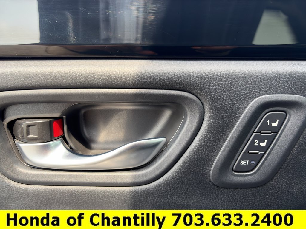 Certified 2024 Honda Pilot Touring image 22