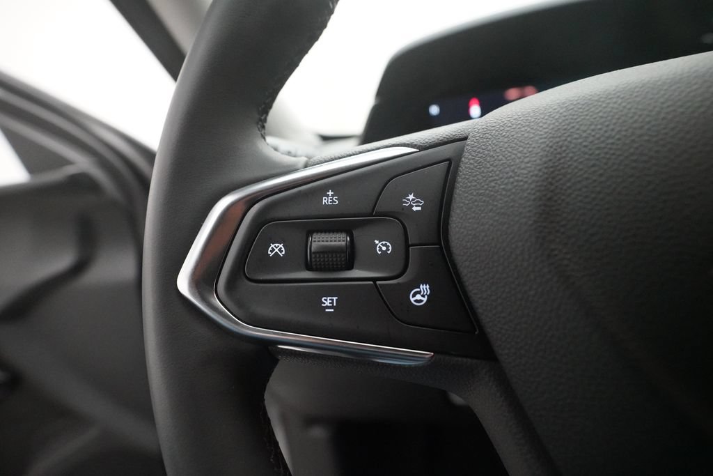 Used 2024 Chevrolet Trax LT w/ Driver Confidence Package FWD image 26