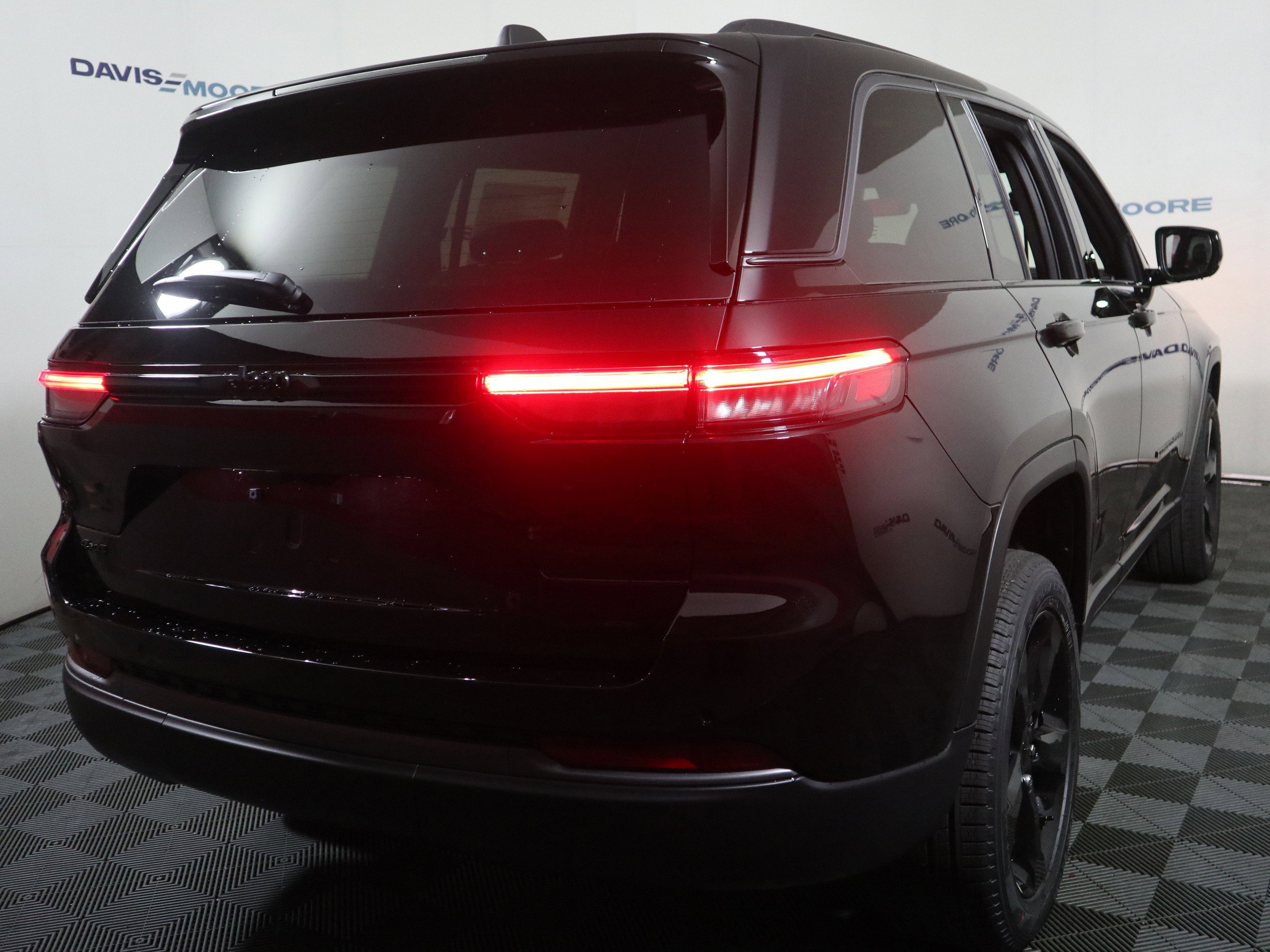 New 2026 Jeep Grand Cherokee Limited AWD/4WD image 6