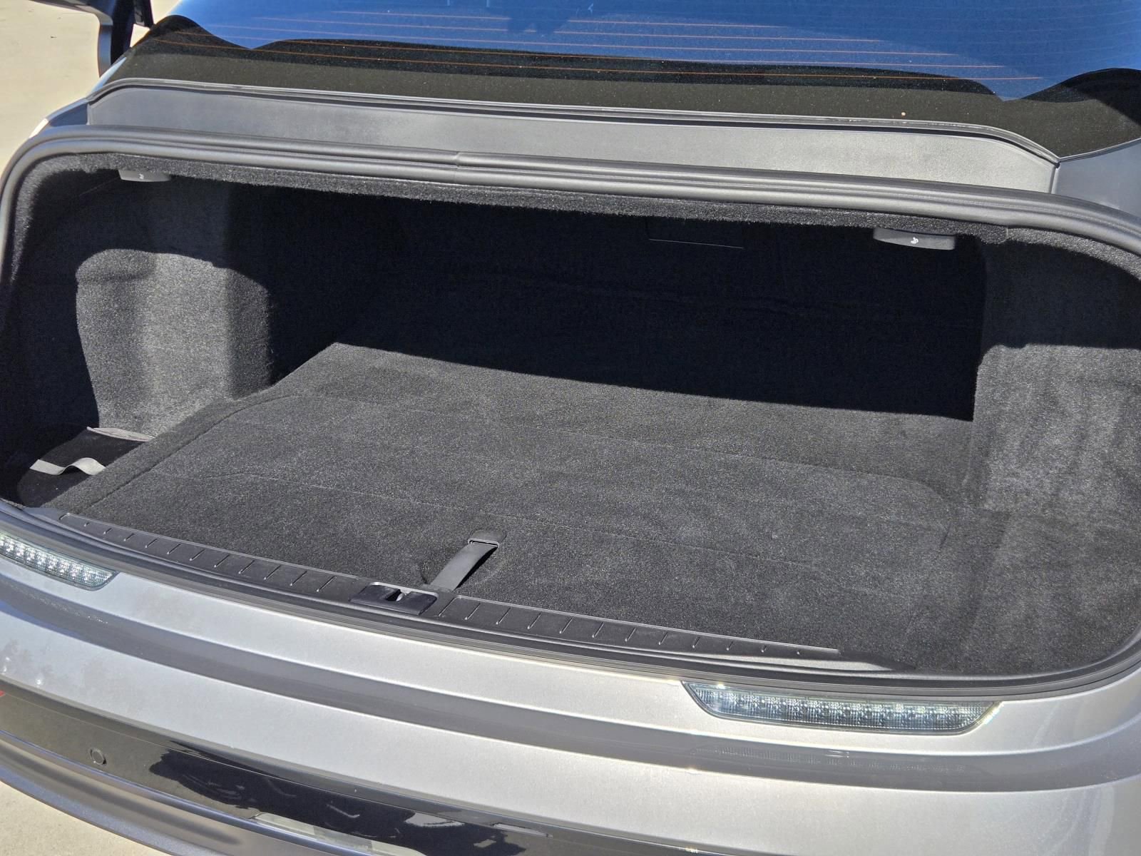 Used 2024 Lucid Air Touring image 23