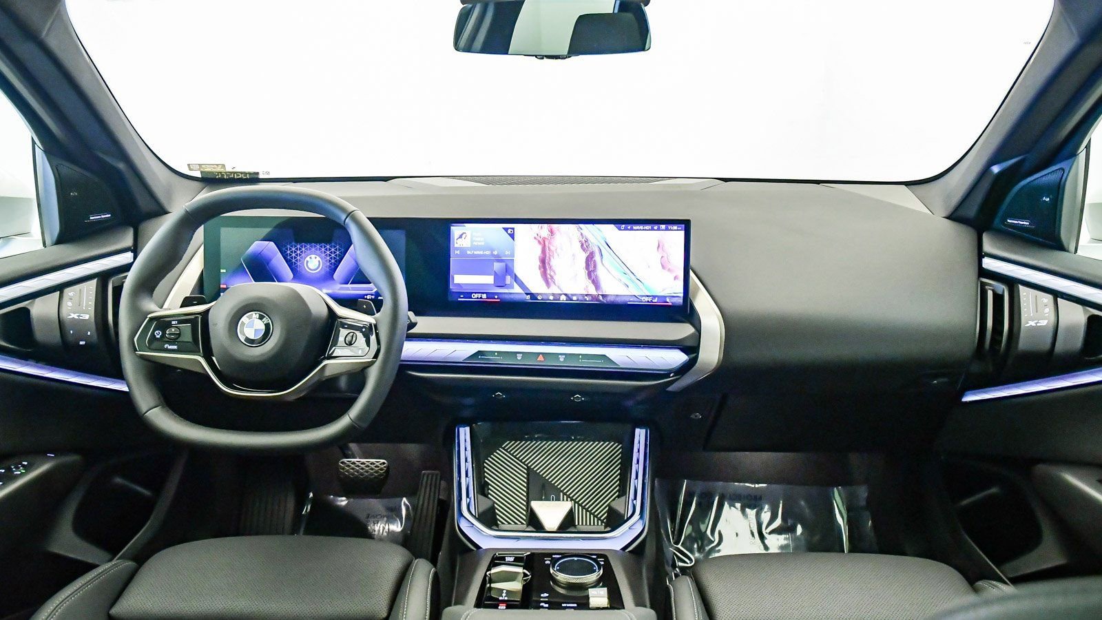 Used 2025 BMW X3 xDrive30i w/ Convenience Package AWD/4WD image 13