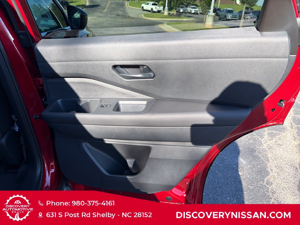 New 2026 Nissan Pathfinder SV w/ SV Premium Package FWD image 35