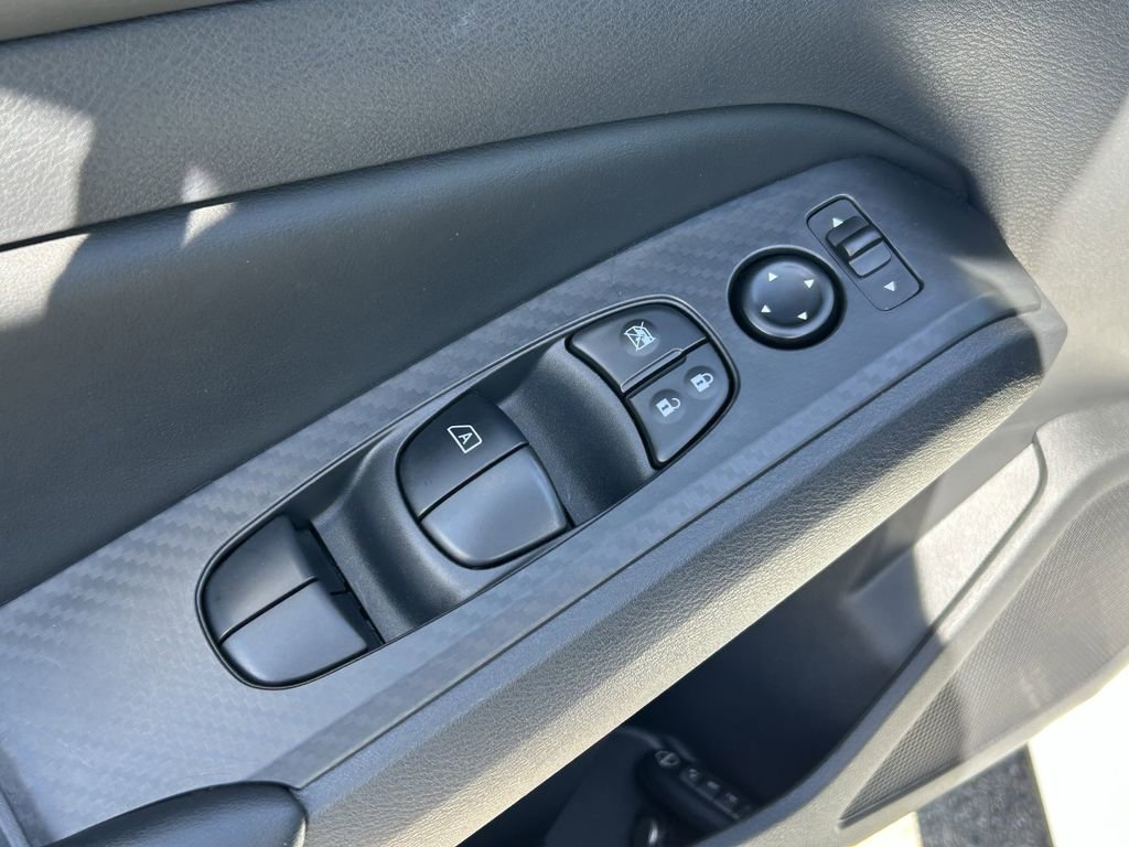 Used 2025 Nissan Altima 2.5 S image 17