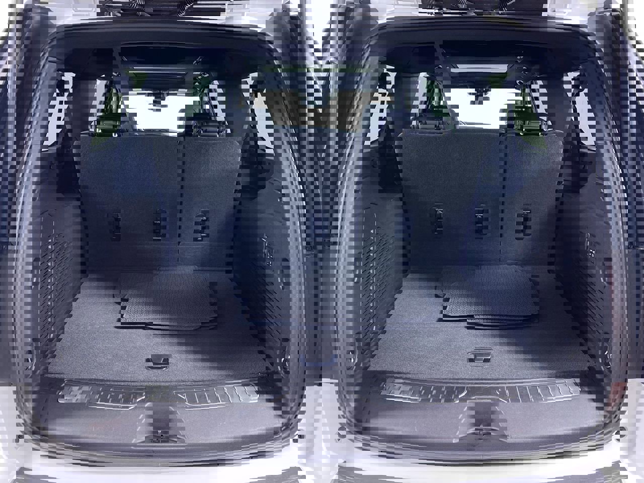 Used 2024 GMC Yukon XL Denali w/ Max Trailering Package image 15