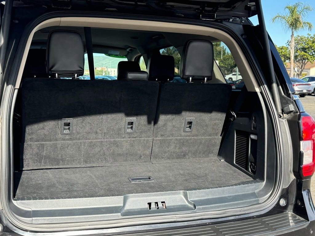 Used 2024 Ford Expedition XLT image 8