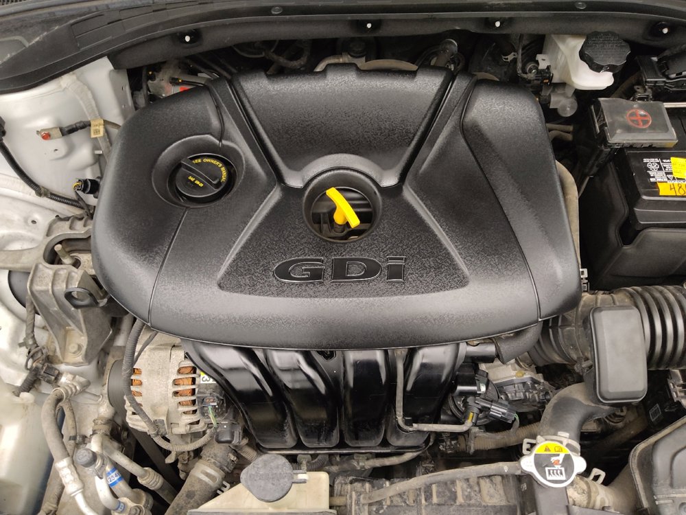 Used 2020 Hyundai Elantra GT FWD image 30