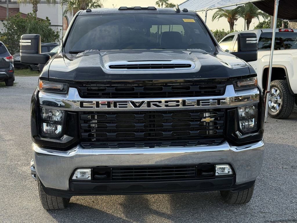 Certified 2022 Chevrolet Silverado 3500 LT w/ Convenience Package AWD/4WD image 3