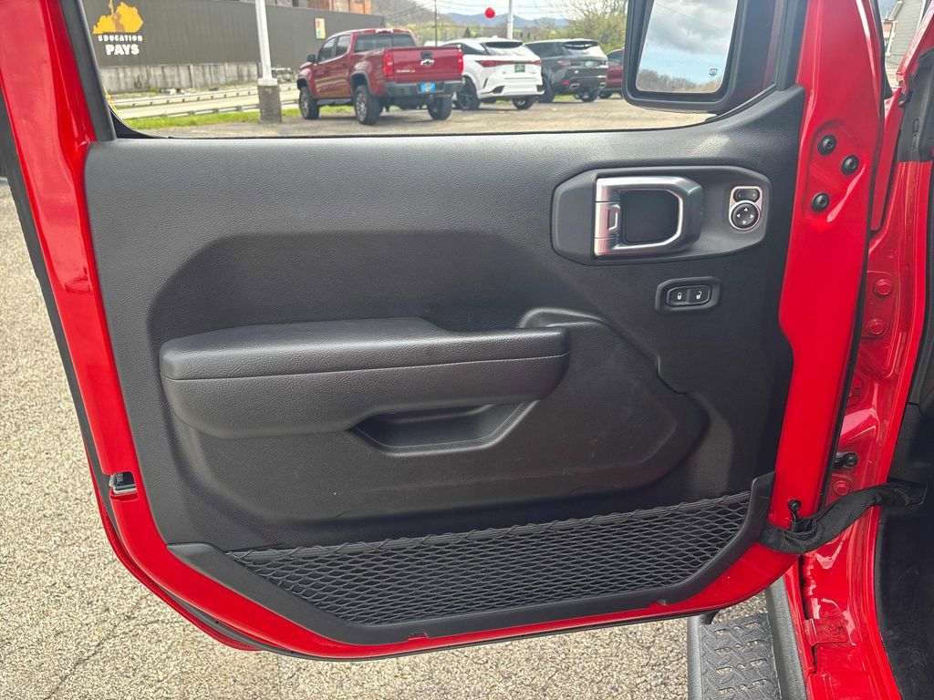 Used 2024 Jeep Wrangler Unlimited Rubicon image 45