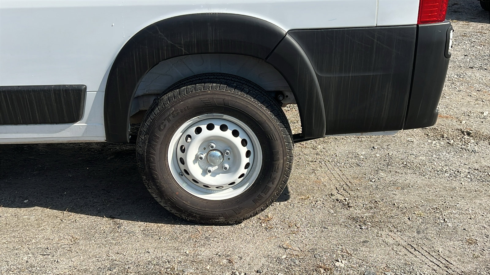 Used 2025 RAM ProMaster 2500 w/ Storage Group image 12