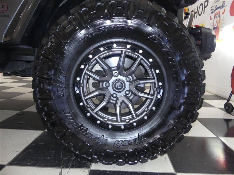 Used 2021 Jeep Gladiator Rubicon w/ Cold Weather Group AWD/4WD image 32