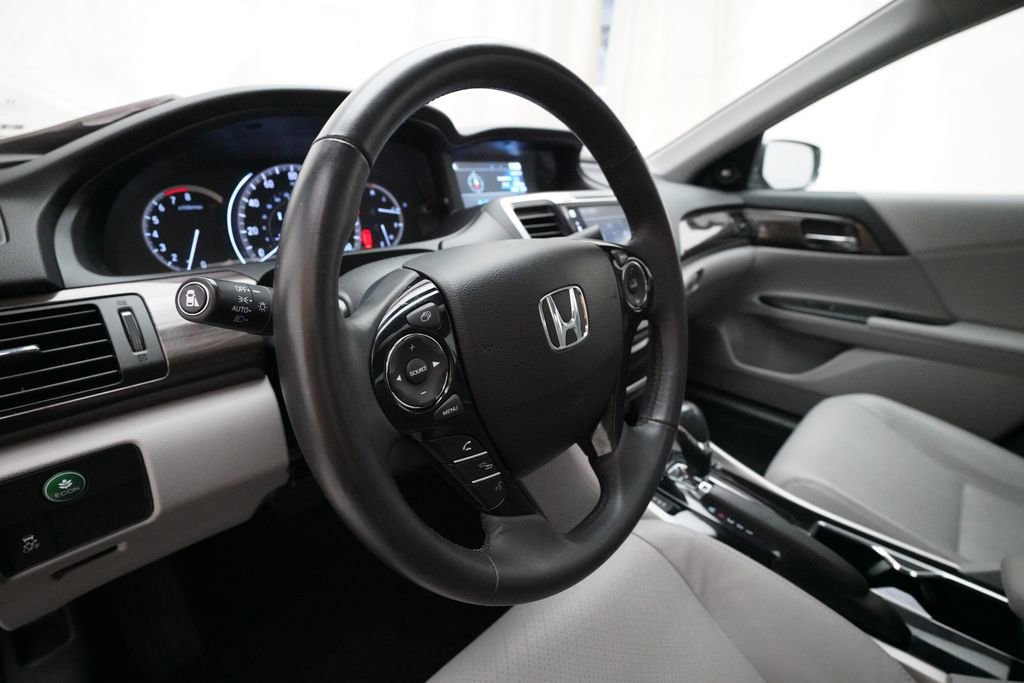Used 2016 Honda Accord EX-L image 8