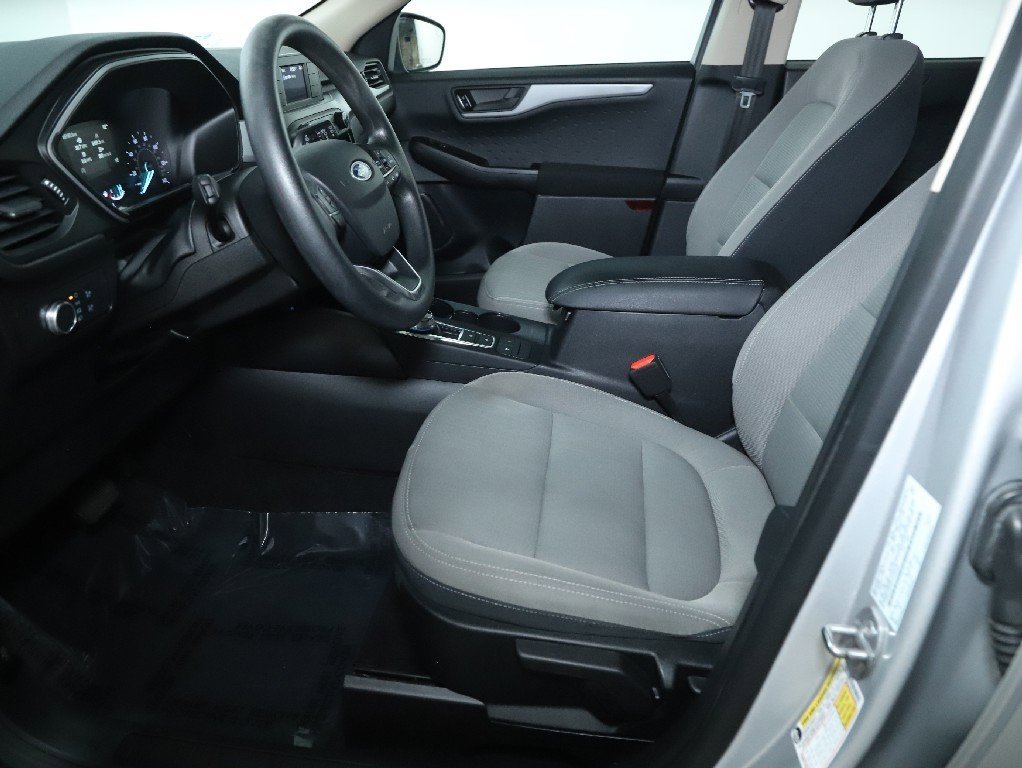 Used 2020 Ford Escape S image 18