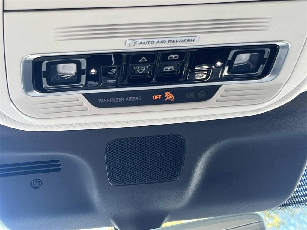 New 2025 Lincoln Navigator Reserve image 29