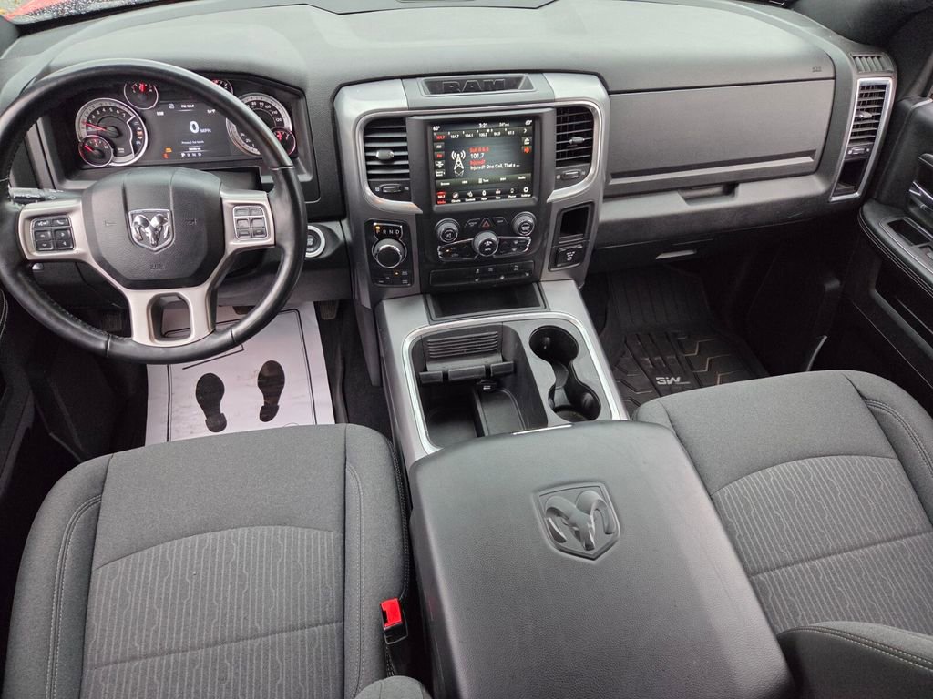 Used 2022 RAM 1500 Classic Warlock AWD/4WD image 9