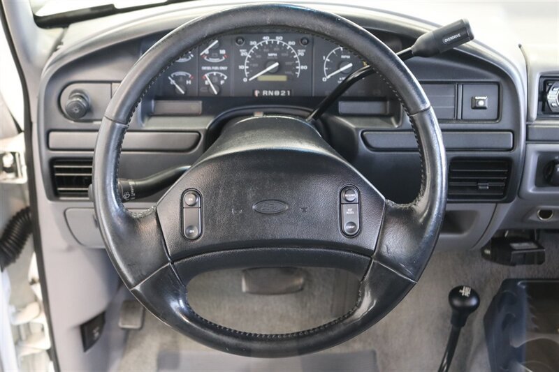 Used 1996 Ford F250 4x4 Regular Cab image 18