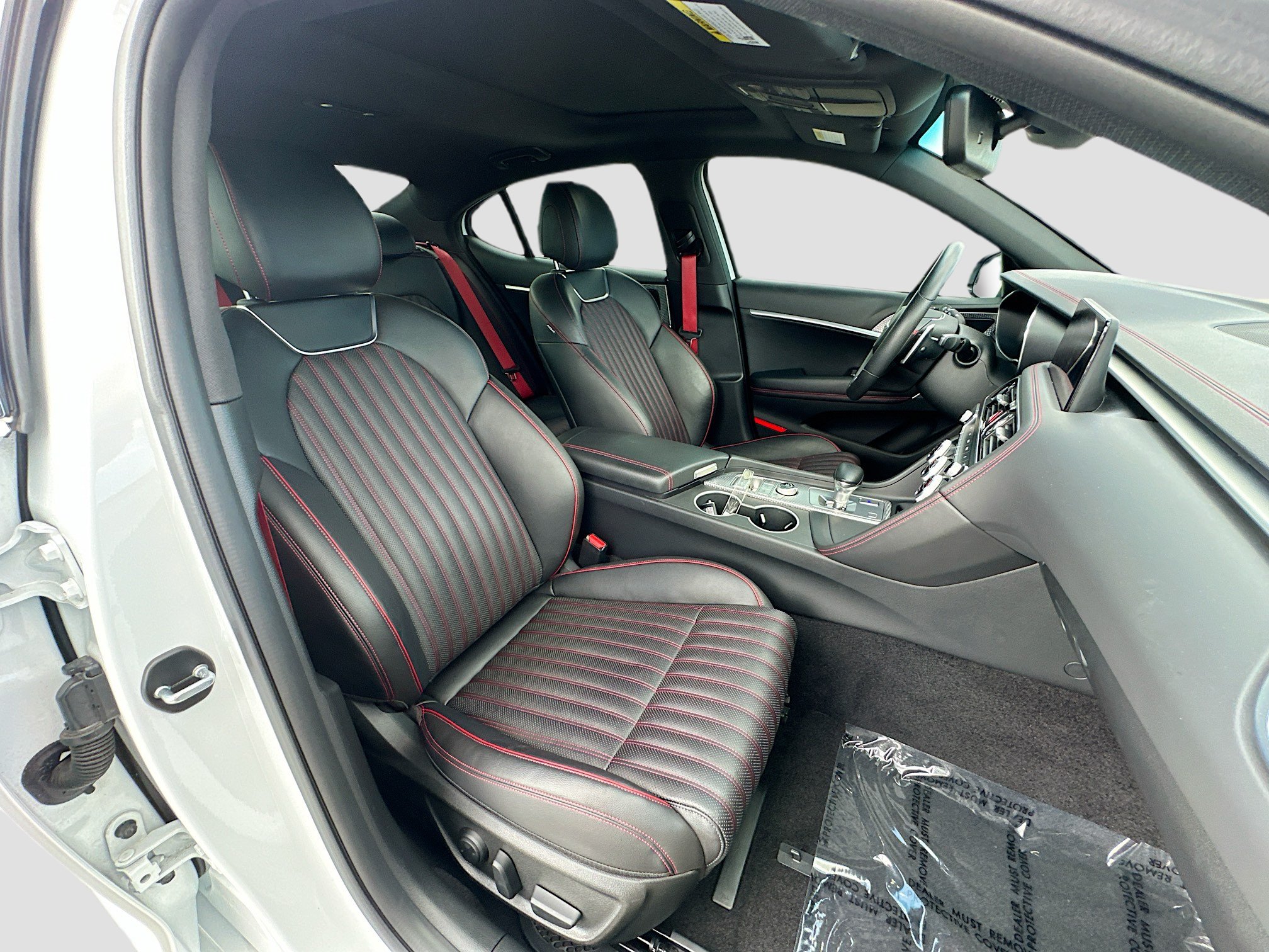 Used 2023 Genesis G70 2.0T w/ Sport Prestige Package RWD image 30