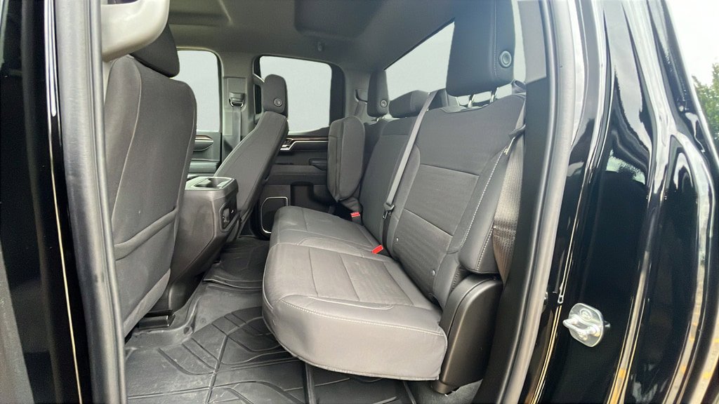 Used 2025 Chevrolet Silverado 1500 LT w/ Protection Package AWD/4WD image 17