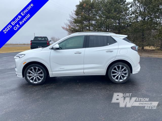 Used 2025 Buick Encore GX Avenir w/ Avenir Technology Package image 3