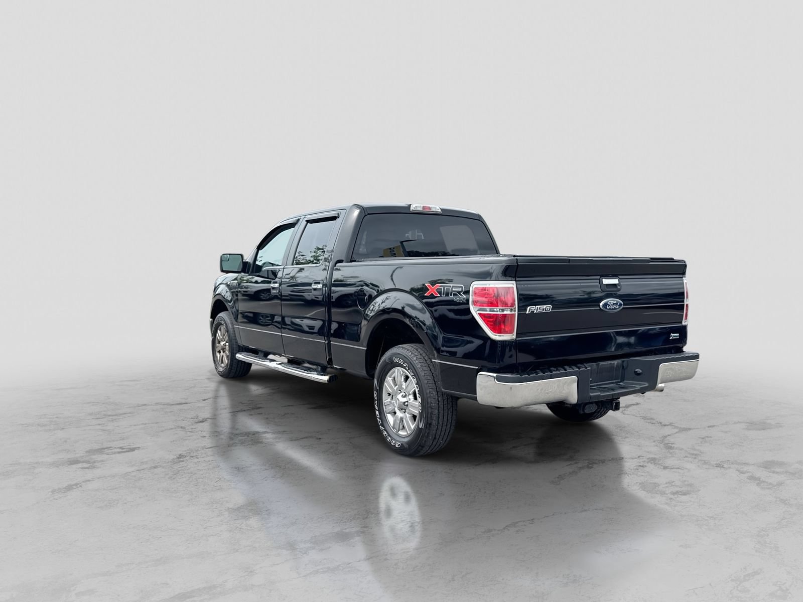 Used 2011 Ford F150 XLT w/ XTR Pkg AWD/4WD image 4