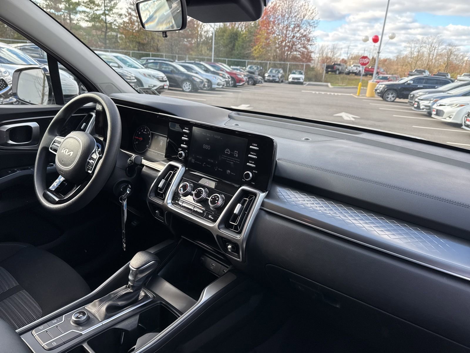 Used 2022 Kia Sorento LX image 15