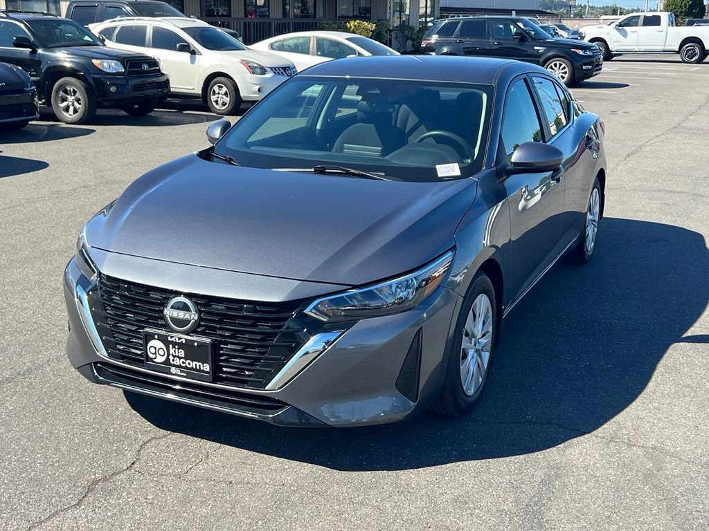 Used 2025 Nissan Sentra S FWD image 3