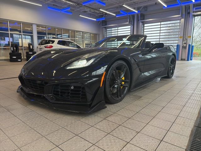 Used 2016 Chevrolet Corvette Stingray Convertible w/ 3LT Preferred Equipment Group image 4