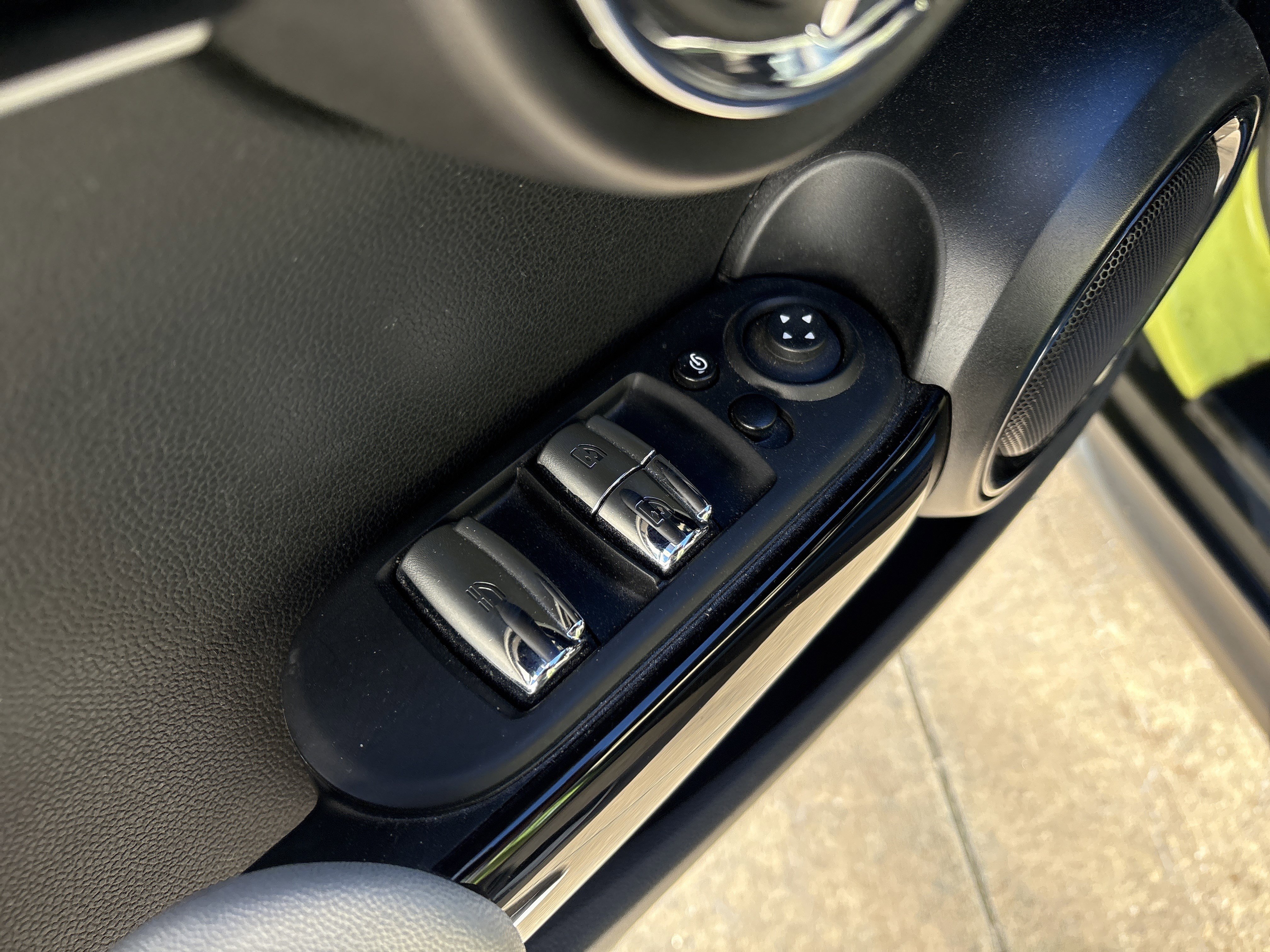 Used 2023 MINI Cooper S image 15