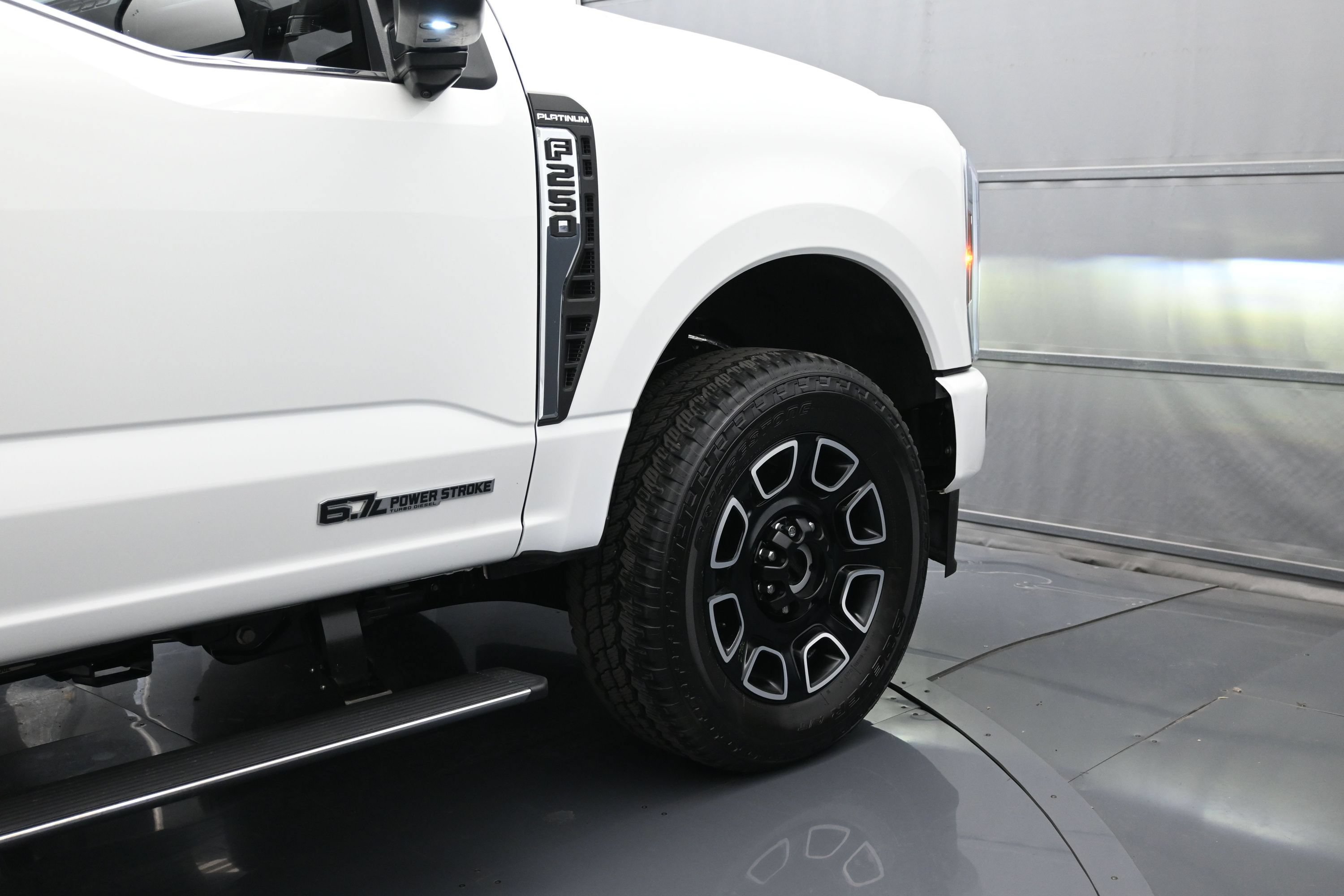 Used 2024 Ford F250 Platinum w/ FX4 Off-Road Package AWD/4WD image 50
