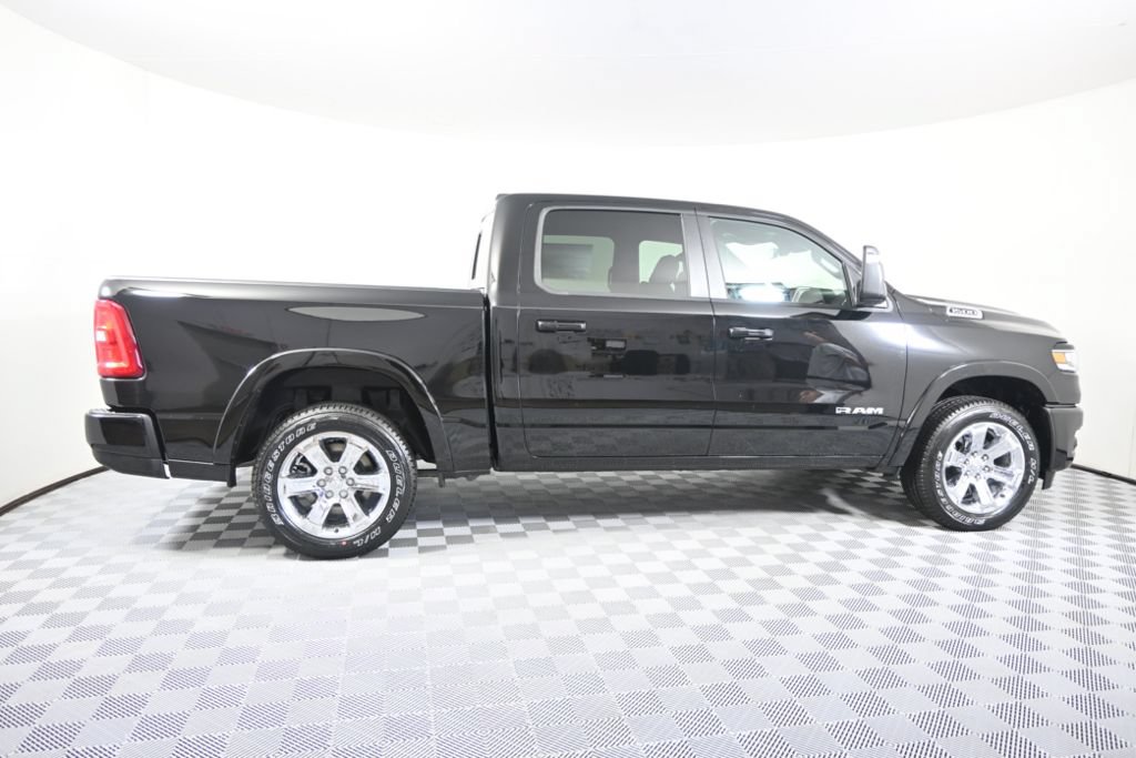 Used 2026 RAM 1500 Big Horn AWD/4WD image 8