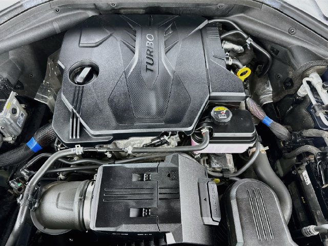 Used 2022 Genesis GV70 2.5T AWD/4WD image 36