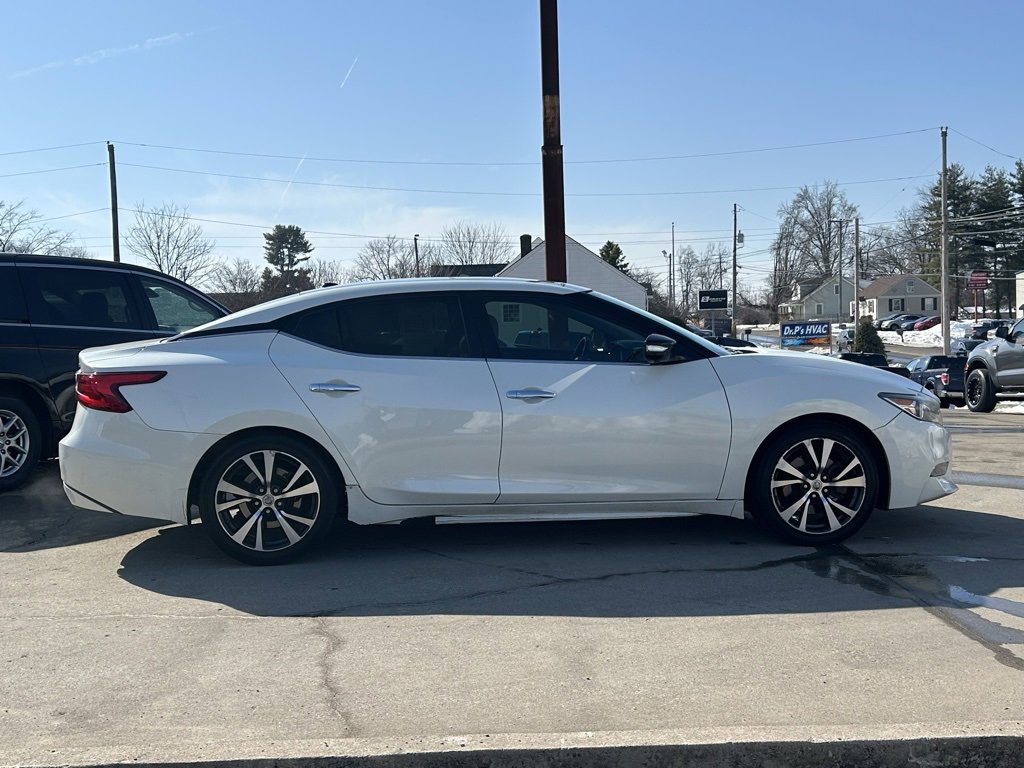 Used 2017 Nissan Maxima Platinum image 5