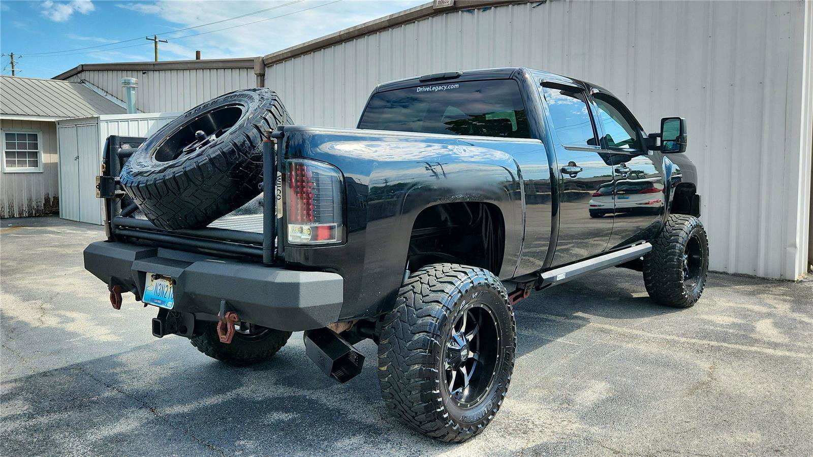 Used 2013 Chevrolet Silverado 2500 LT w/ Z71 Appearance Package AWD/4WD image 2