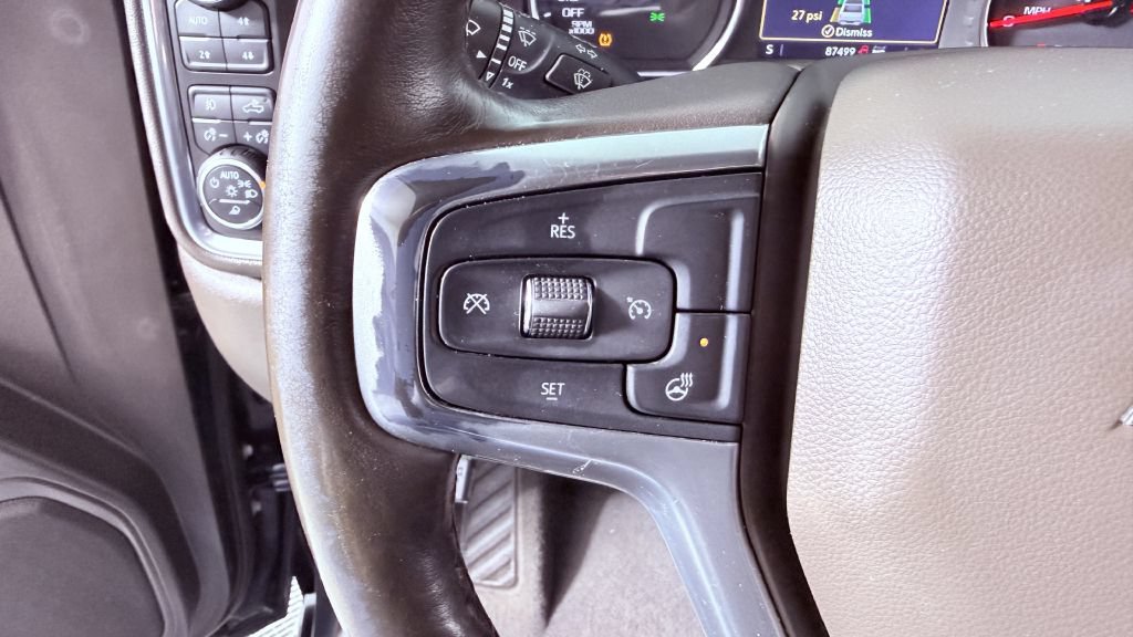 Used 2020 Chevrolet Silverado 1500 LTZ AWD/4WD image 11