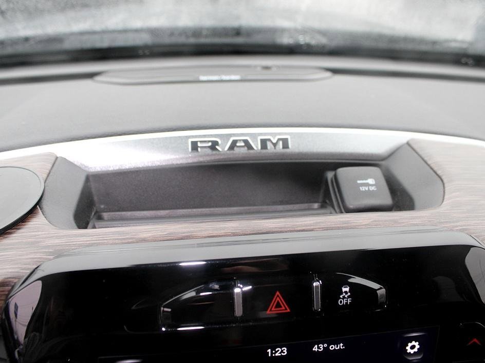 Used 2019 RAM 2500 Laramie image 19