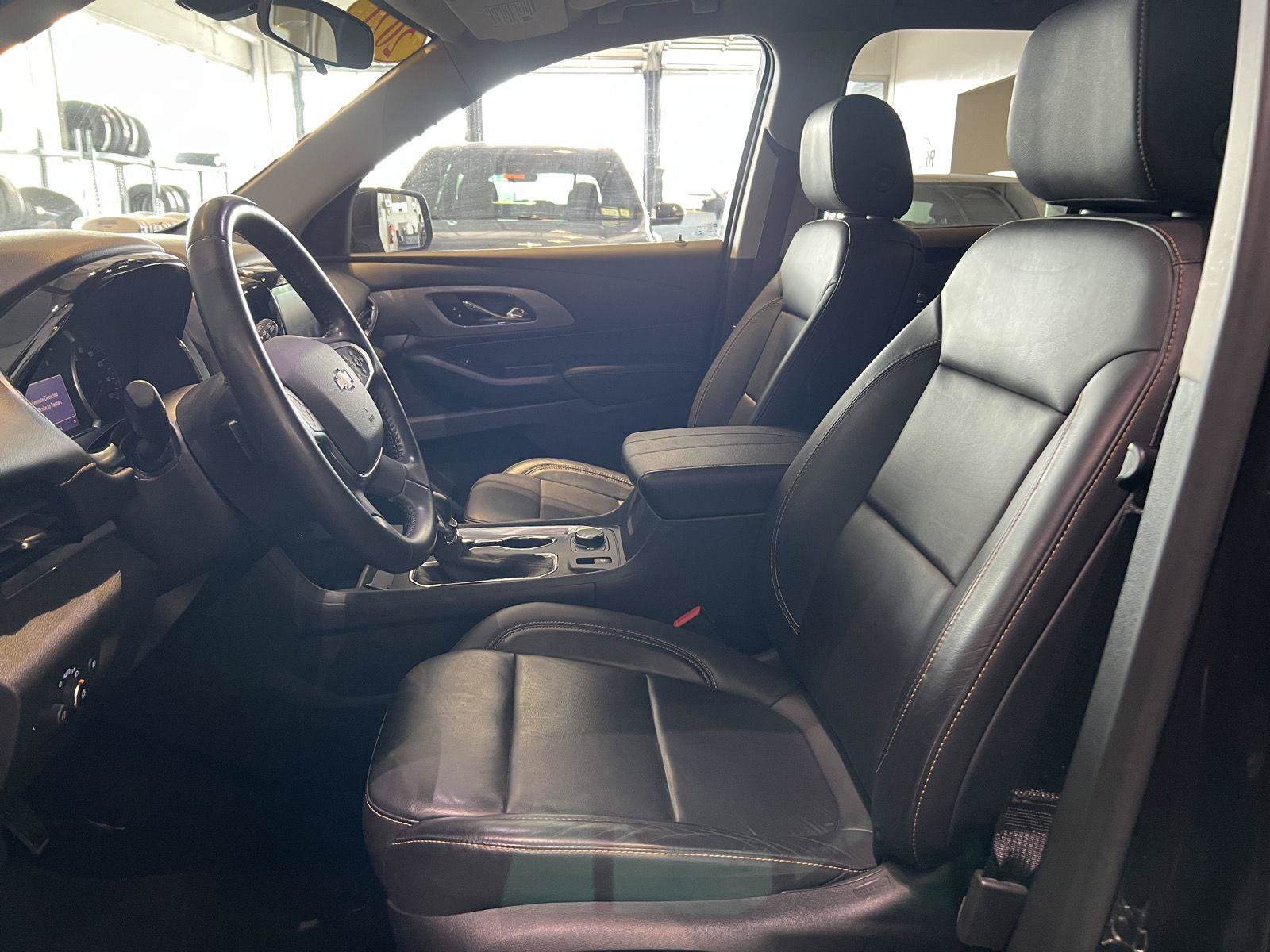 Used 2021 Chevrolet Traverse LT AWD/4WD image 13
