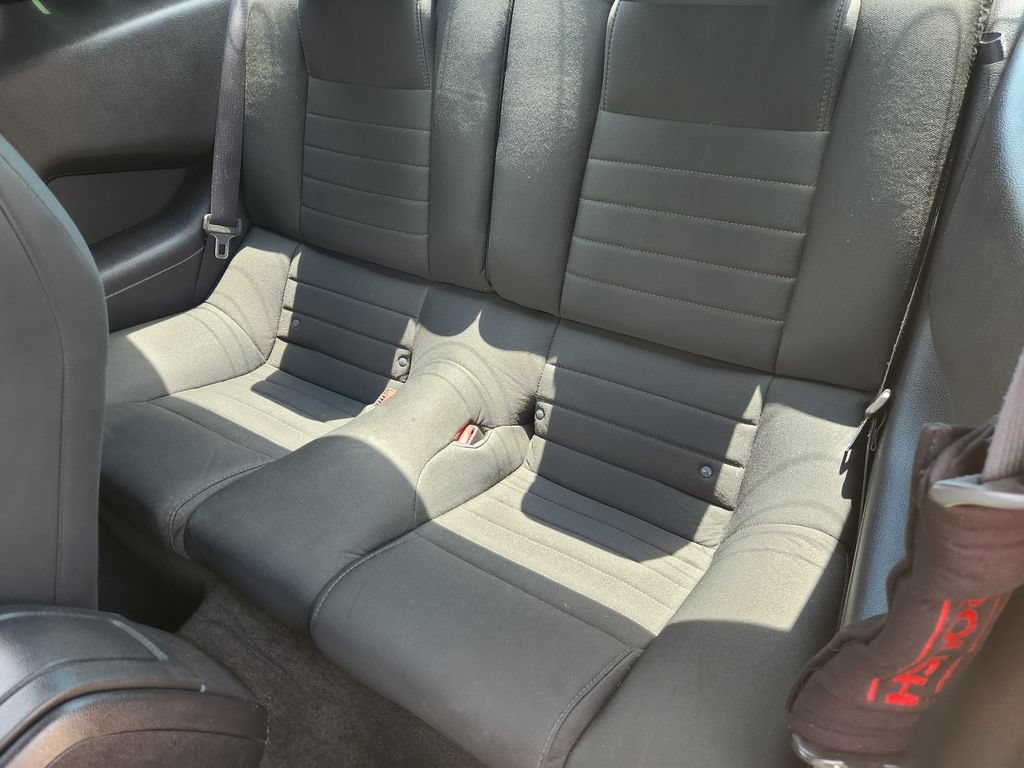 Used 2014 Ford Mustang Premium RWD image 31