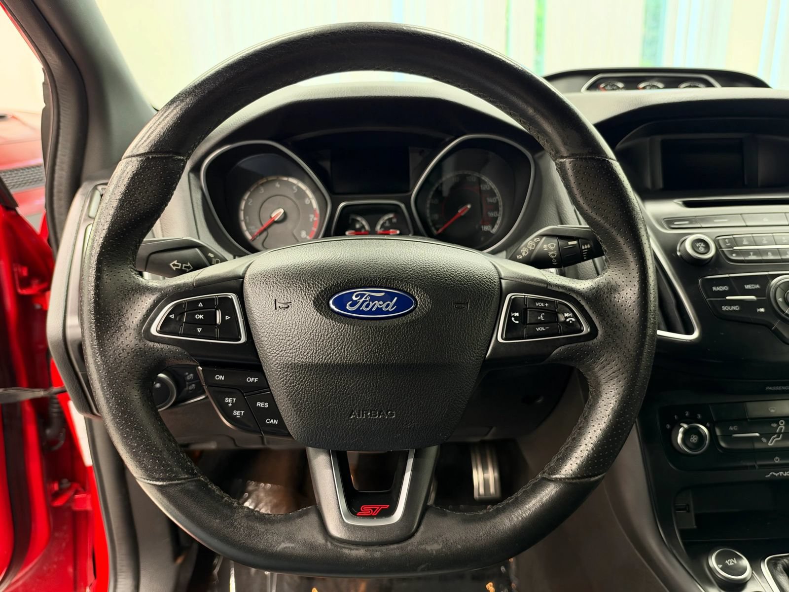 Used 2017 Ford Focus ST FWD image 26