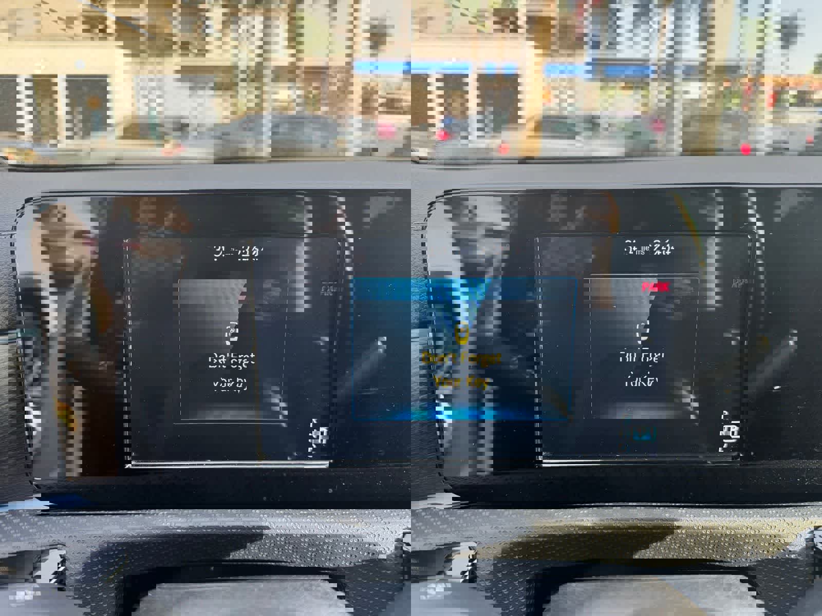 Used 2022 Mercedes-Benz CLA 250 w/ Parking Assistance Package image 7